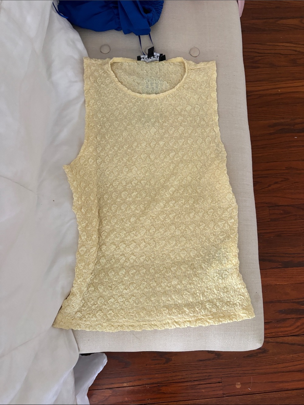 MOTEL YELLOW TOP size small.